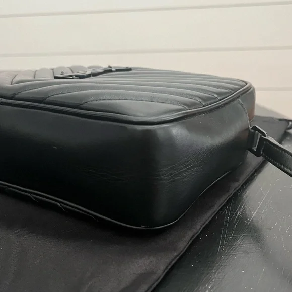 YSL LOU CAMERA BAG IN QUILTED LEATHER - Picture 6 of 17